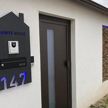 Вилла Dainty House Овар Экстерьер фото
